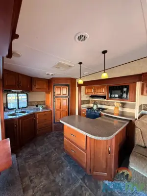 2014 Keystone COUGAR 331MKS photo 27