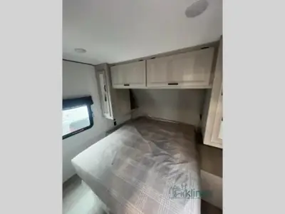 2027 Coachmen Catalina Legacy Edition 293QBCK photo 19