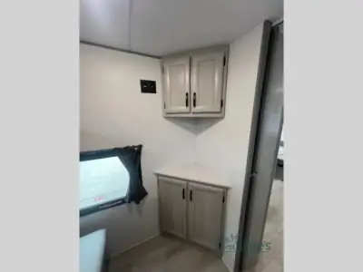 2027 Coachmen Catalina Legacy Edition 293QBCK photo 14