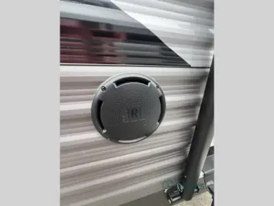 2027 Coachmen Catalina Legacy Edition 293QBCK photo 8
