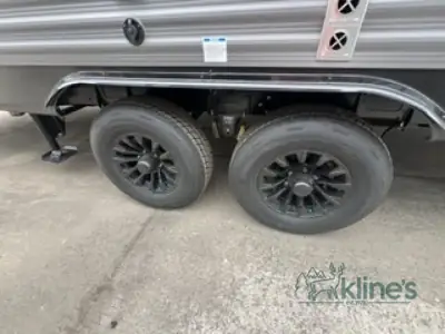 2027 Coachmen Catalina Legacy Edition 293QBCK photo 5