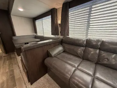 2019 Forest River CHEROKEE 304BS photo 24