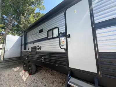 2019 Forest River CHEROKEE 304BS photo 15