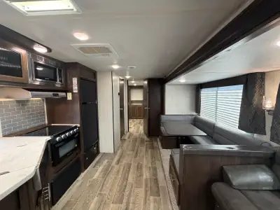 2019 Forest River CHEROKEE 304BS