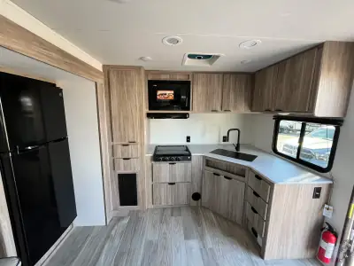 2025 Winnebago ACCESS 28FK photo 14