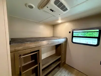 2020 Palomino Puma 32RBFQ photo 16