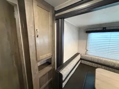 2020 Palomino Puma 32RBFQ photo 8