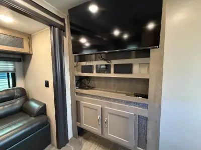 2020 Palomino Puma 32RBFQ photo 6