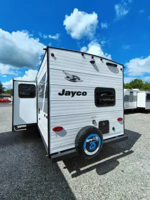2027 Jayco Jay Flight 263BHS photo 13