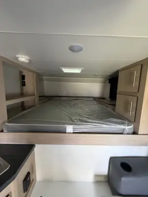 2025 Travel Lite UP COUNTRY 900U photo 8