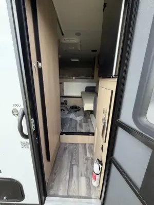 2025 Travel Lite UP COUNTRY 900U photo 5