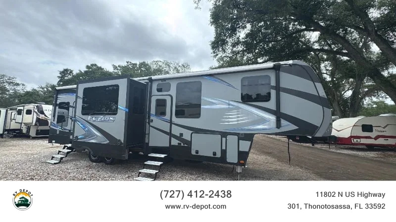 2017 Keystone Fuzion Fifth Wheel TH 371 exterior