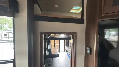 2017 Keystone Fuzion Fifth Wheel TH 371 photo 41