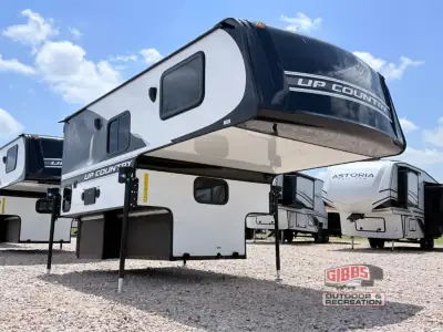 2026 Travel Lite Up Country 775U photo 2