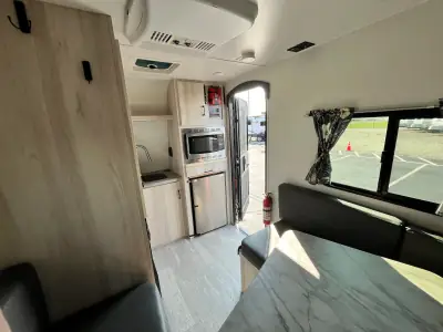 2023 Winnebago HIKE 100 H1316DB photo 26