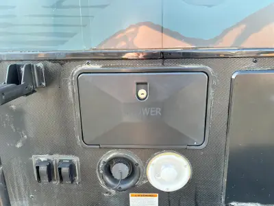 2023 Winnebago HIKE 100 H1316DB photo 10
