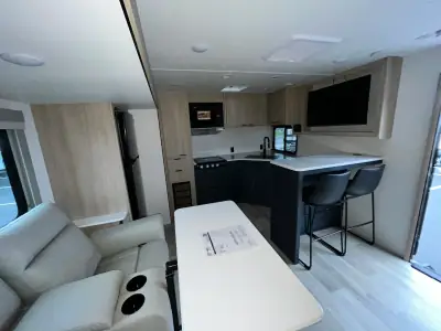 2025 Winnebago MINNIE 2730FK photo 35