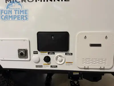 2027 Winnebago MICRO MINNIE 2000TRB photo 7