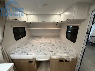 2027 Winnebago MICRO MINNIE 2000TRB photo 13