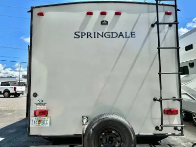 2021 Keystone Springdale Fifth Wheel 300FWBH photo 4