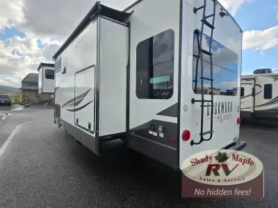 2022 Forest River Rockwood Ultra Lite 2893BS photo 5