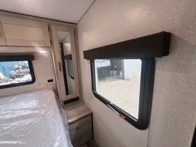 2021 K-Z Connect SE C221FKKSE photo 35