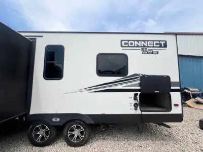 2021 K-Z Connect SE C221FKKSE photo 52