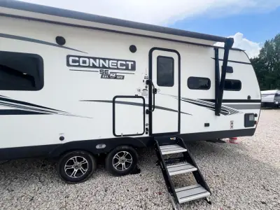 2021 K-Z Connect SE C221FKKSE photo 39