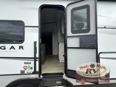 2025 Keystone Cougar Half-Ton 23MLE photo 14