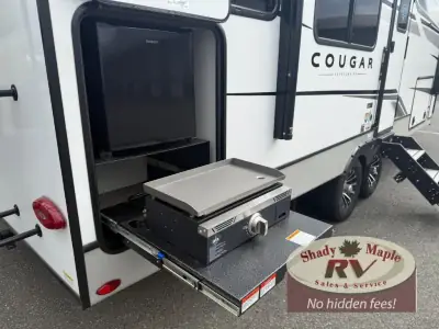 2025 Keystone Cougar Half-Ton 23MLE photo 12