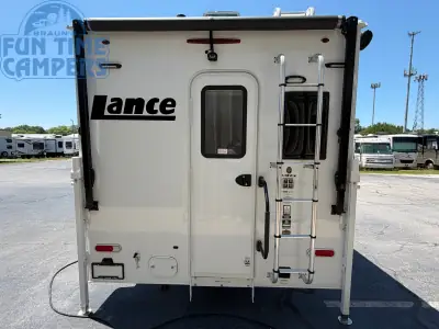 2027 Lance 850 TRUCK CAMPER photo 6