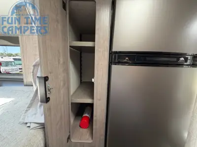 2027 Lance 850 TRUCK CAMPER photo 15