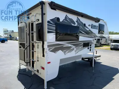 2027 Lance 850 TRUCK CAMPER photo 5
