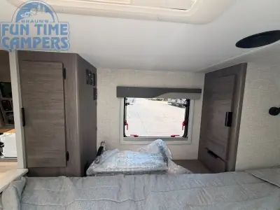 2027 Lance 850 TRUCK CAMPER photo 20
