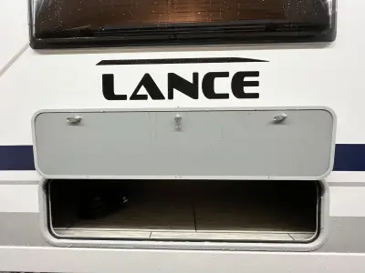 2023 Lance 1875 photo 8