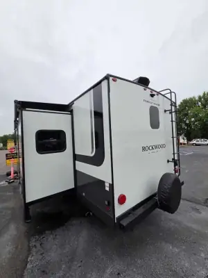2027 Forest River Rockwood Mini Lite 2523MBR photo 3
