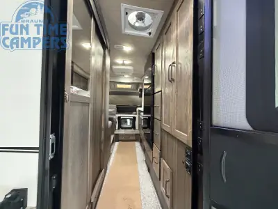 2027 Northern Lite 10-2EXLEDB photo 11