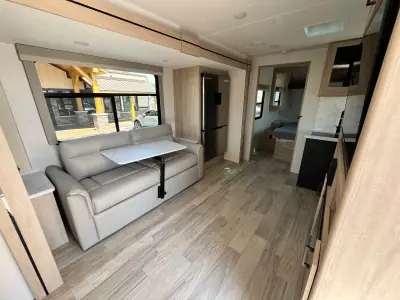 2024 Winnebago VOYAGE 2427RB photo 11