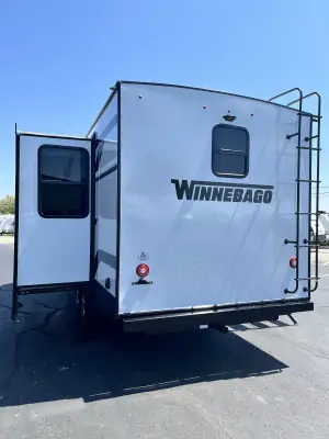 2024 Winnebago VOYAGE 2427RB photo 4