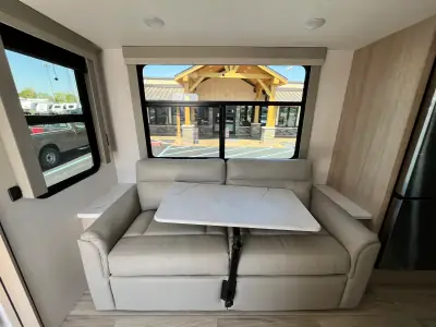 2024 Winnebago VOYAGE 2427RB photo 12