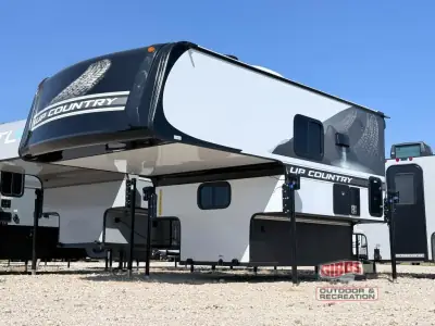 2026 Travel Lite Up Country 775U photo 8
