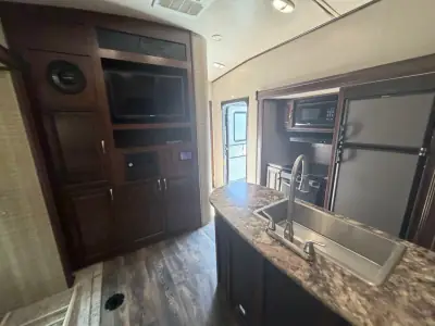 2017 Heartland TORQUE T31 photo 18