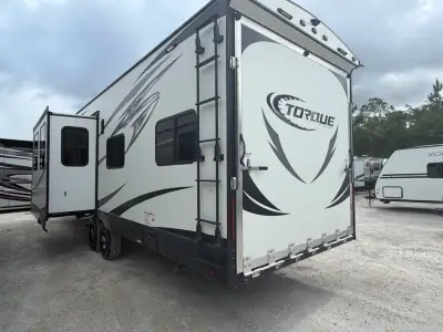 2017 Heartland TORQUE T31 photo 4