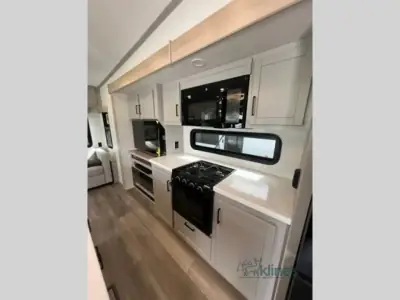 2027 K-Z Ridgeway 31RL photo 15