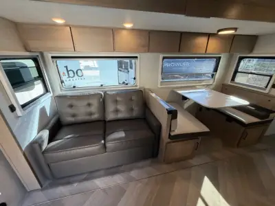 2024 Ember TOURING EDITION 28BH photo 17