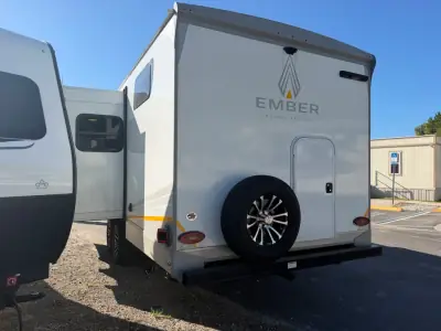 2024 Ember TOURING EDITION 28BH photo 4