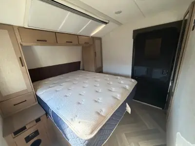 2024 Ember TOURING EDITION 28BH photo 23