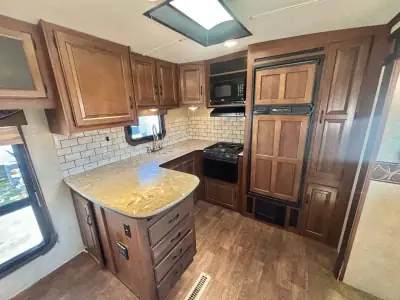 2015 Jayco Eagle 306RKDS photo 10