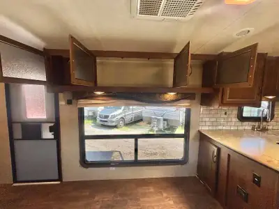 2015 Jayco Eagle 306RKDS photo 17