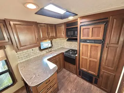 2015 Jayco Eagle 306RKDS photo 24